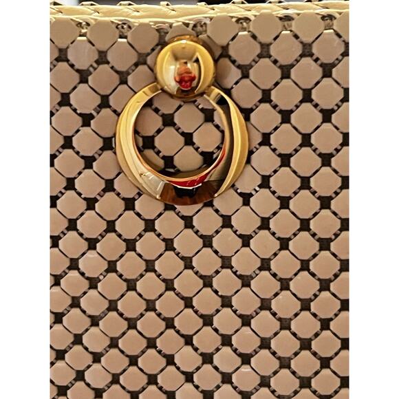 Vintage Signed Whiting Davis Cream Enamel Purse Evening Bag Doorknocker Accent - Picture 7 of 9